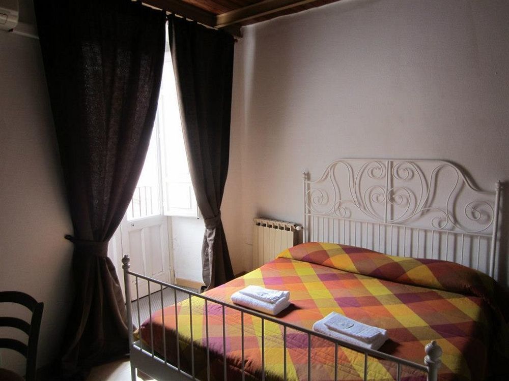 카타니아 I Vespri B&B 외부 사진